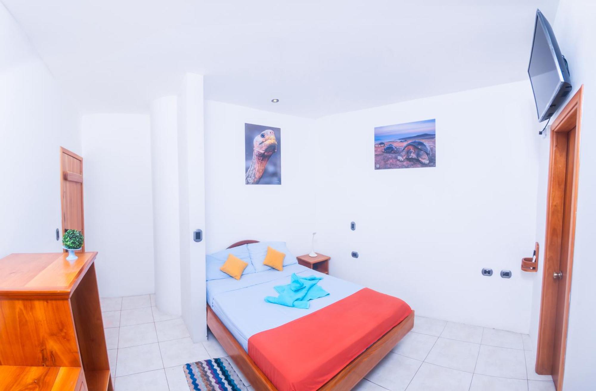 Pacific Blue House Bed & Breakfast Puerto Ayora  Luaran gambar