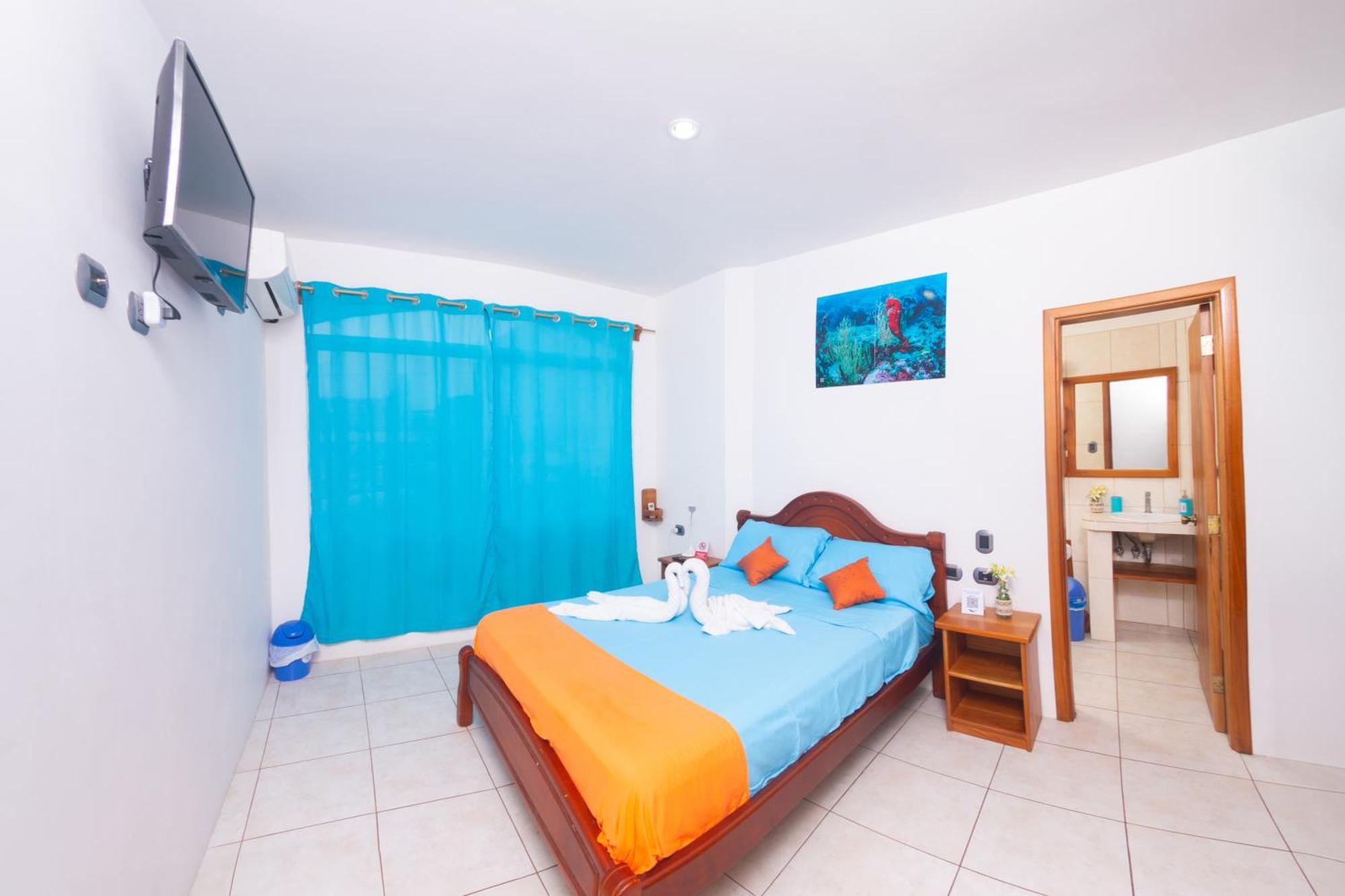 Pacific Blue House Bed & Breakfast Puerto Ayora  Luaran gambar